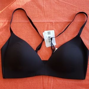 Lululemon take shape Bra 34C